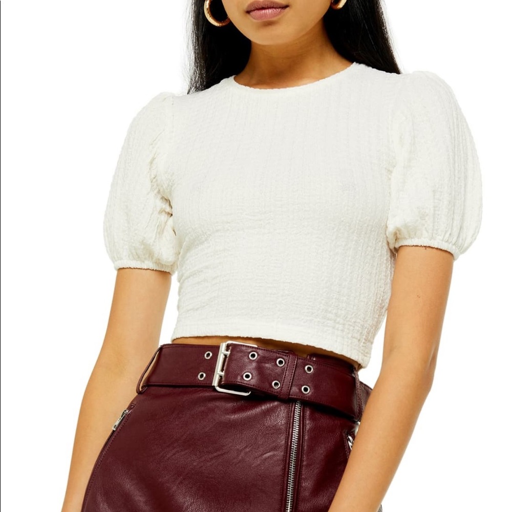 Nwt TopShop Puff sleeve crop top cream color